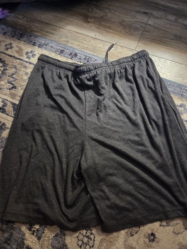 Women's Plus Size 22 Shorts - Picture 2 of 3