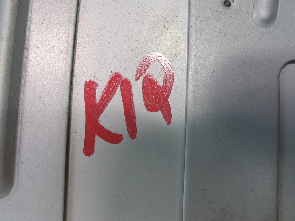 Módulo de control de cámara de visión trasera Infiniti QX56 2011-2012 284A11LA3A Foto 2 de 4