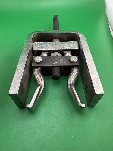 OTC 7319 PILOT BEARING PULLER  7/8" - 2"  SIZE CAPACITY  Read description - Picture 3 of 5
