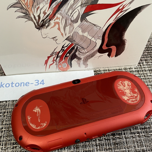 PS Vita PCH-2000 SaGa Scarlet Grace Edizione Speciale Rosso Metallizzato Usato Sony Japan - Foto 1 di 11