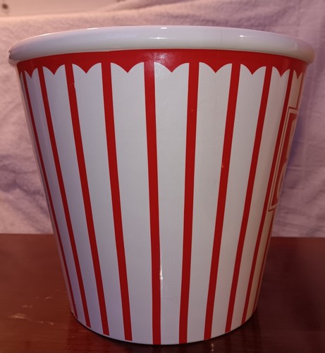 Large Ceramic Popcorn Bucket Tub Bowl Red And White Striped/ Planter Pot Vintage - Picture 5 of 8