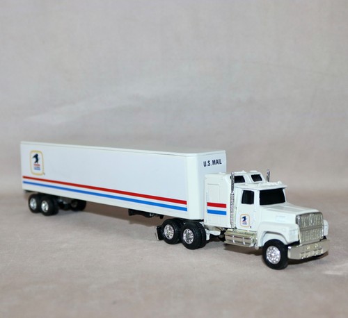 Ertl USPS US Mail '91 International Cab Tractor Trailer Replica #7649 1:64 - Bild 9 von 24