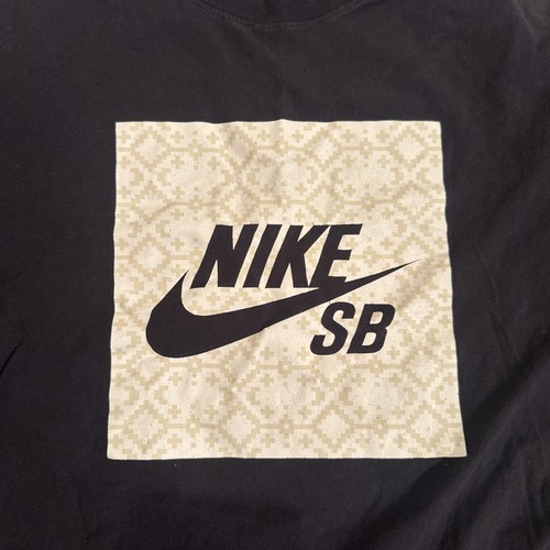 Nike SB Adult Size Medium Tshirt - Picture 2 of 4