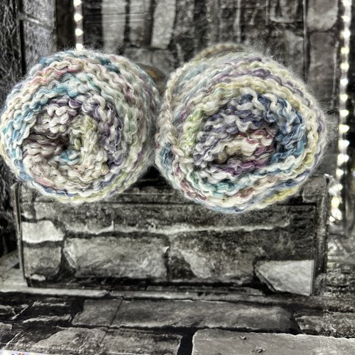 2 Skeins Lion Brand Homespun Yarn Color TUDOR 185 Yards 315** Lot 115417 Bulky 5 - Picture 3 of 6