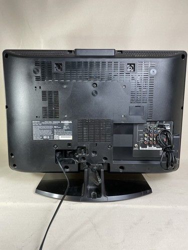 Sony Bravia KDL-26M4000 26 inch LCD TV Flat Screen Television HDMI - Picture 7 of 12