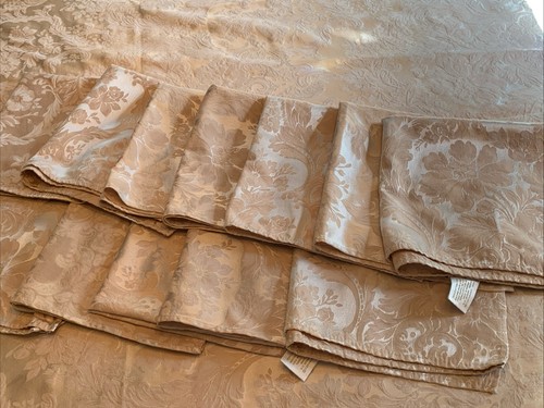 Vtg Waterford Gold Damask 12 Dinner Napkins Cotton Blend & Matching Table Cloth - Picture 8 of 11
