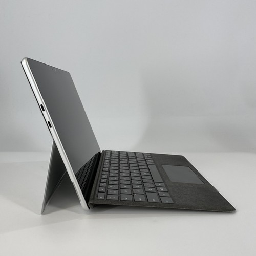 Microsoft Surface Pro 9 13 Silver 2022 2.5 GHz i5-1235U 8GB 128GB Excellent READ - Picture 3 of 13