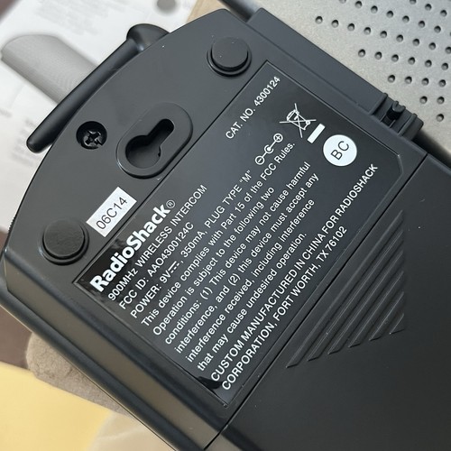 New Pair RadioShack 900MHz Wireless Intercom System w VOX 4300124 Radio Shack - Picture 4 of 7