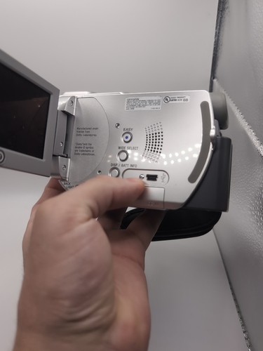 Videocámara Sony Handycam DCR-DVD505E probada funcionando con bolsa (sin cargador/tarjeta SD) - Imagen 6 de 14