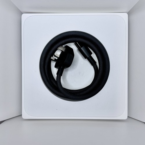 Apple Mac Studio M1 Max 10C CPU 24C GPU 32GB 512GB SSD - Picture 5 of 10