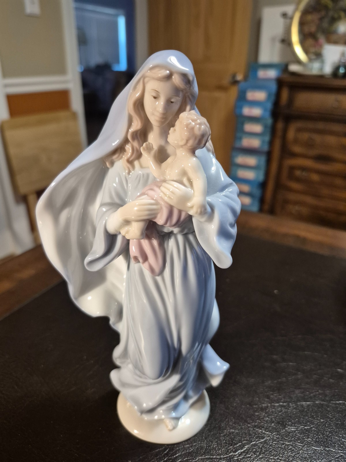 Picture 1 of 5
