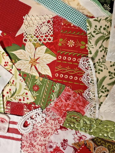 PRECIOSO Paquete de Telas, Etiquetas Acolchadas y Adornos de Navidad - Imagen 6 de 10