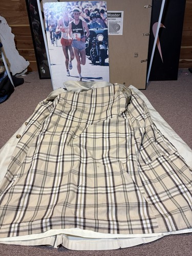 Gabardina vintage Christian Dior Paris beige talla 42 (manchas) - Imagen 17 de 24