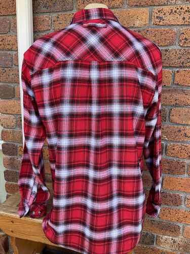 Legendary Whitetails Mens Flannel Shirt*** Sz: L - Picture 15 of 18