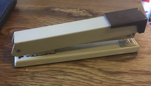 Vintage Swingline 406 Stapler - Made In Great Britain, 6" - Picture 5 of 7