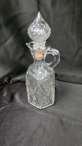 Vintage Heavy Clear Glass Decanter with Glass Stopper 9.5" - Picture 15 of 18