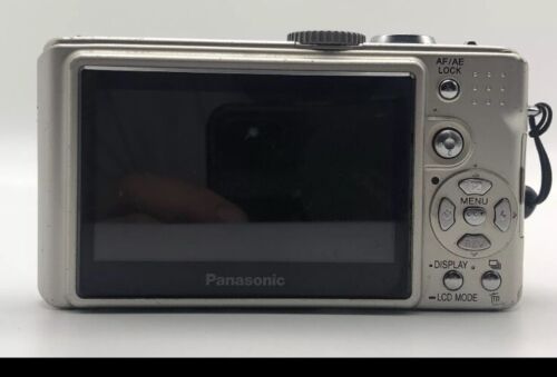 Panasonic Lumix DMC-LX2 10.0MP 4x Zoom Camera Silver NO Charger (D26) - Picture 2 of 6