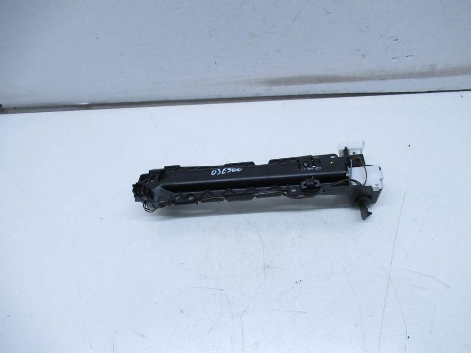 03-06 MERCEDES-BENZ W211 E500 手套盒锁闩组件 原始设备制造商 — 第 2/4 张图片