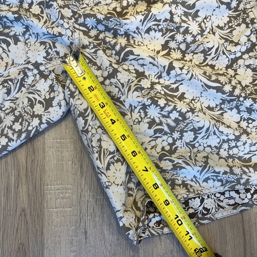 Patagonia Unlined Swim Trunks Men's 30 Floral Zip Pocket Reverse Print Grommets - Picture 8 of 11