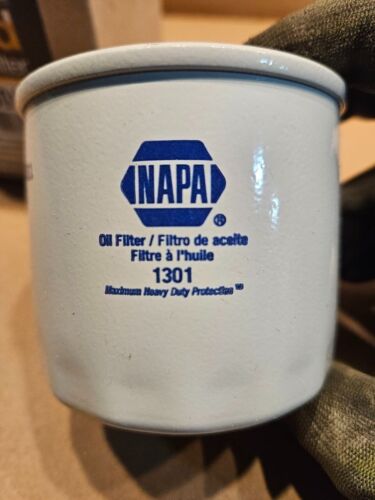 New NAPA GOLD 1301 Spin On OIL FILTER - Picture 2 of 4