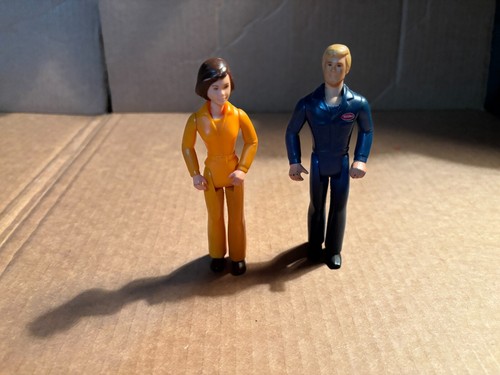 Regular Tonka / Play People:  Female & Male Figures 5" Tall - Picture 1 of 6
