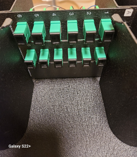 Corning Optical Pigtailed Housing EW312P06-6C-3RDH1D0, Wall Mount, 12 Fiber B1A - Afbeelding 8 van 12