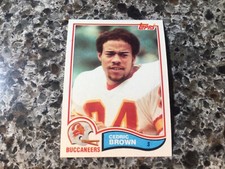 U-Pick 1982 Topps football stars/commons/RC #257 - 528  - YOU PICK ANY CARD(S)