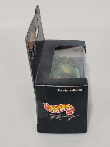 Hot Wheels Racing #97 John Deere Ford Taurus 26546 Auto pressofusa scala 1/64 - Foto 6 di 6