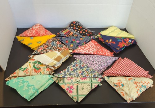 VINTAGE 124ct Fabric Triangles For Quilt/Blanket Some Sewn Some Pinned See Pics - Picture 2 of 5