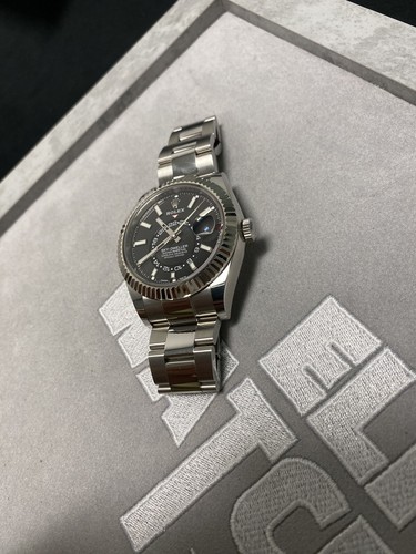 Rolex Sky Dweller Black 326934 2019 Oyster Box And Papers - Picture 13 of 15