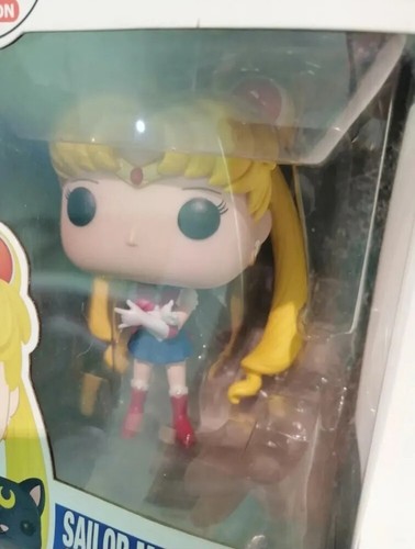 Sailor Moon 89 MISSING LUNA Funko Pop Vinyl Box Has Some Damage - Picture 2 of 7