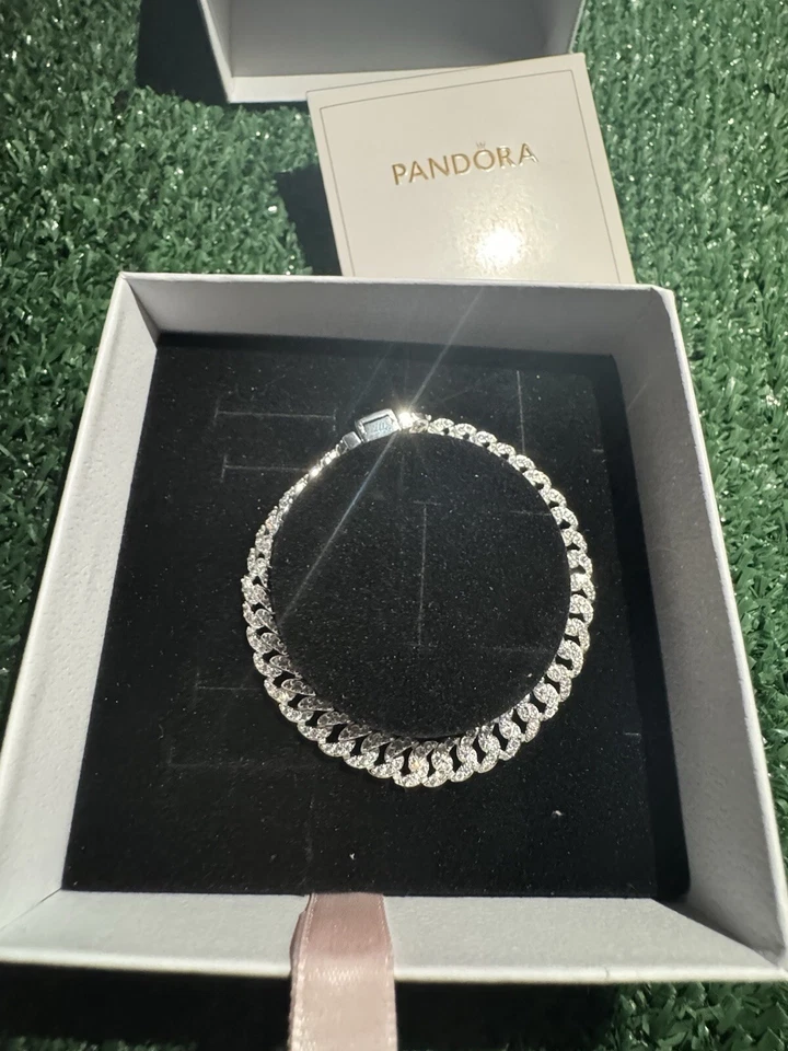 Pulsera Pandora Timeless Pavé Cadena Cubana Foto 2 de 4