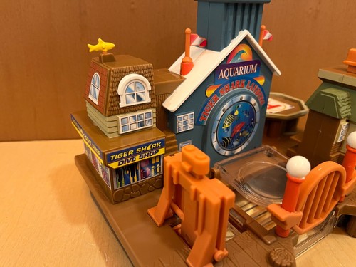 Galoob Micro Machines Tigerhai Landung Aquarium nur 1996 UNVOLLSTÄNDIG - Bild 8 von 10