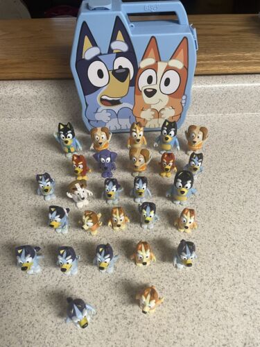 Disney BLUEY figures Lot of 27 Travel Case Friends