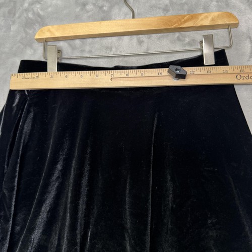 ModCloth Skirt Womens Medium Black Velvet A-Line Stretch Whimsygoth Stretch - Picture 6 of 8