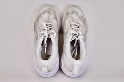 Zapatillas deportivas blancas para mujer ASICS Novablast 5 1012B765 talla 9 - Imagen 10 de 12