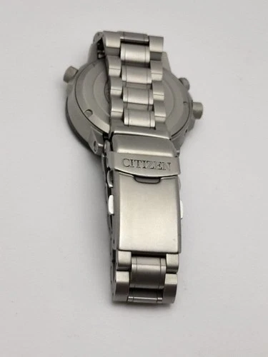 CITIZEN PROMASTER Radio Solar Titanium Watch 20ATM Water Resistant - Picture 3 of 3