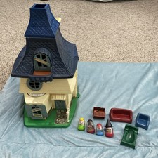 Vintage Hasbro WEEBLES WOBBLES Haunted House Mansion with extras