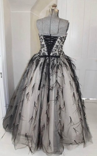 Paparazzi Ballkleid mit Spitze und Federn 91084 by Mori Lee Kleid formell 7/8 - Bild 7 von 10