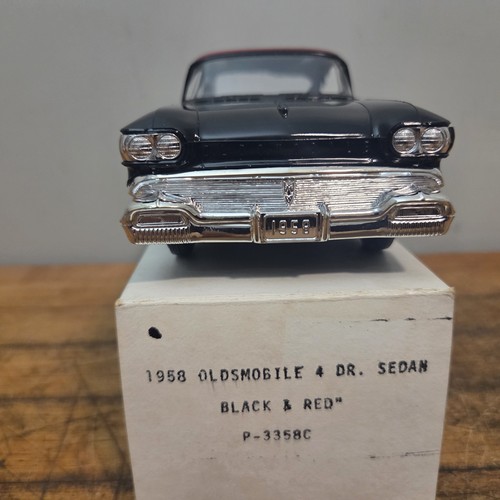 JOHAN PROMO CAR 1958 OLDSMOBILE NINTY EIGHT BLACK BODY RED HARDTOP - Picture 9 of 22