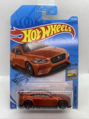 Hot Wheels Jaguar XE SV Project 8 1:64 orange Factory Fresh 2019 Long Card