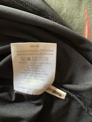 2 x Ellesse Short Sleeved Sports T Shirts Black, Pink & Marbled Panel Size 28 - Picture 7 of 7