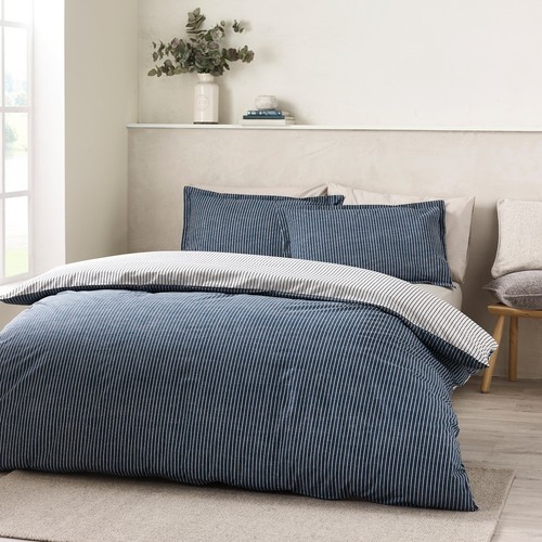 Catherine Lansfield Oxford Pinstripe Reversible Duvet Cover Bedding Set Navy - Picture 26 of 30