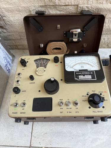 Potomac Instruments FIM-71 Field Strength Meter - Picture 10 of 18