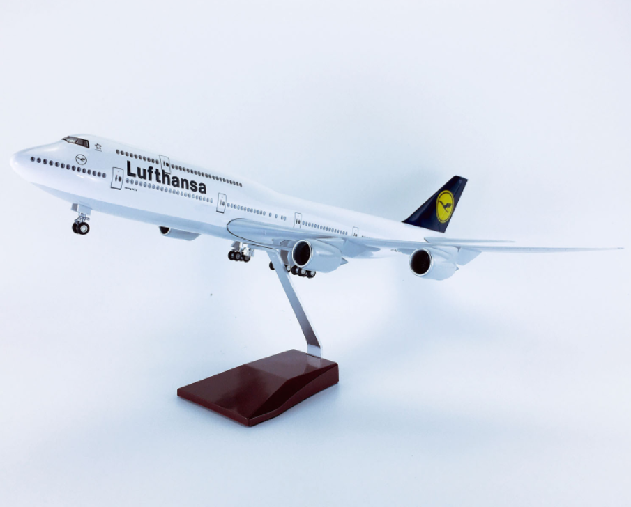 1:160 47CM Lufthansa BOEING 747-8 Airplane Landing Gear