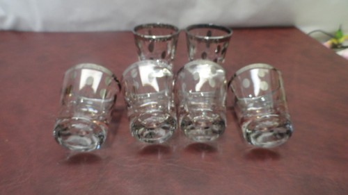 Dorothy Thorpe Silver Rim Polka Dot (6) SIX Shot Glasses - Picture 2 of 4