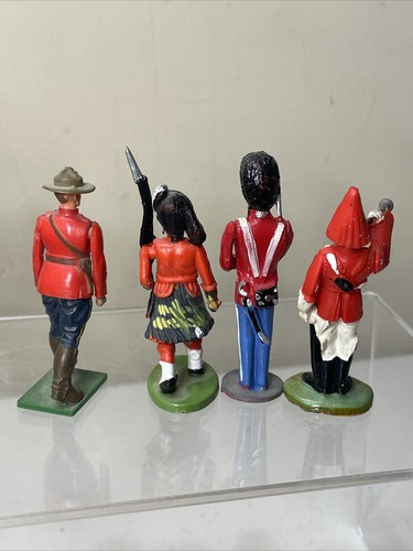Vintage Britains Queens Guard Mounted Freestanding 1 Metal Others Plastic - Picture 7 of 19
