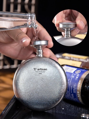 Frasco de cadera de titanio puro 180 ml portátil bolsillo redondo botella de vino camping al aire libre - Imagen 4 de 5