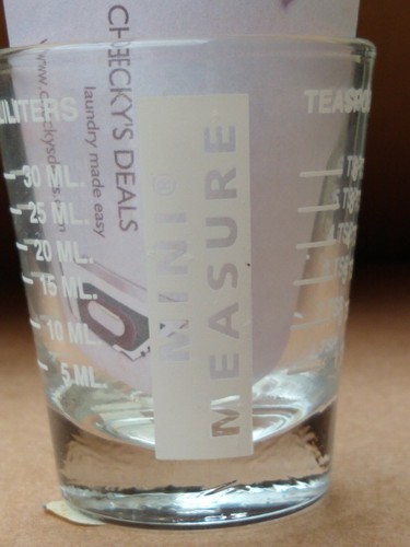 GLAS MINI MESSBECHER weiß LINIEN - Bild 1 von 3