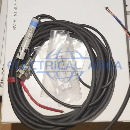 1PC New Keyence EM-005 Proximity Switch sensor Fast Delivery EM005 - Picture 1 of 10